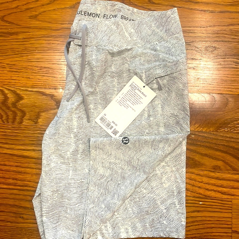 Lululemon board short 9"